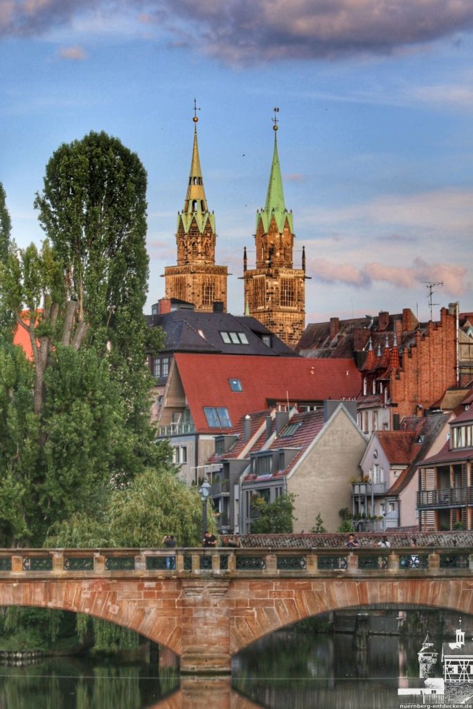 Lorenzkirche und Maxbrücke in Nürnberg