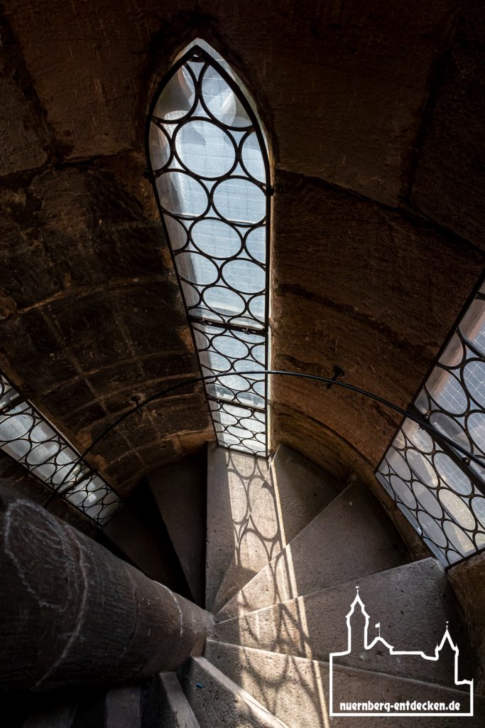 Aufstieg zum Nordturm der Nürnberger Sebalduskirche