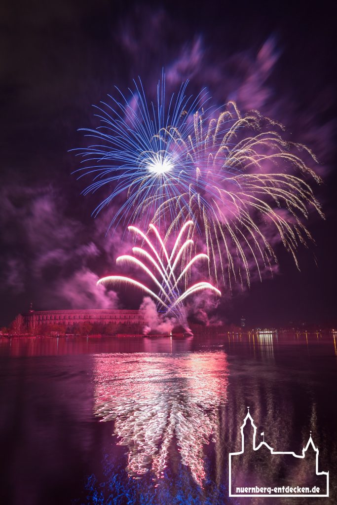 Feuerwerk zum Frühlingsvolksfest 2023 - Foto: Ardan Füßmann
