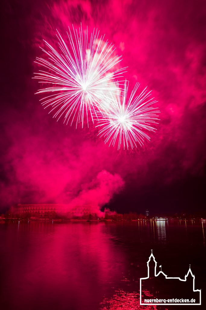 Feuerwerk zum Frühlingsvolksfest 2023 - Foto: Ardan Füßmann