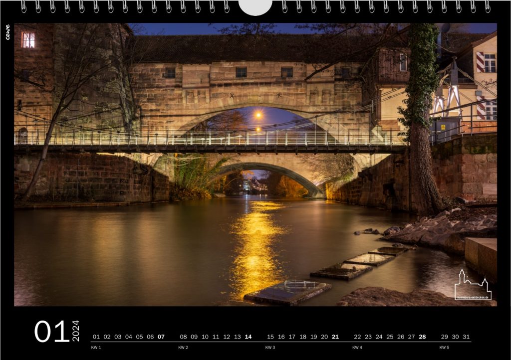 Monat Januar im Nürnberg entdecken Kalender für das Jahr 2024 - Kettensteg bei Nacht - Foto: Ardan Füßmann