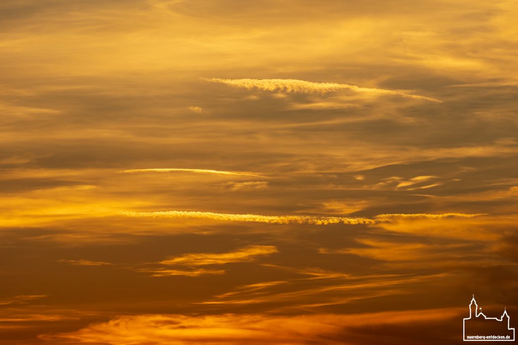Feuerhimmel über Nürnberg - Foto: Ardan Füßmann